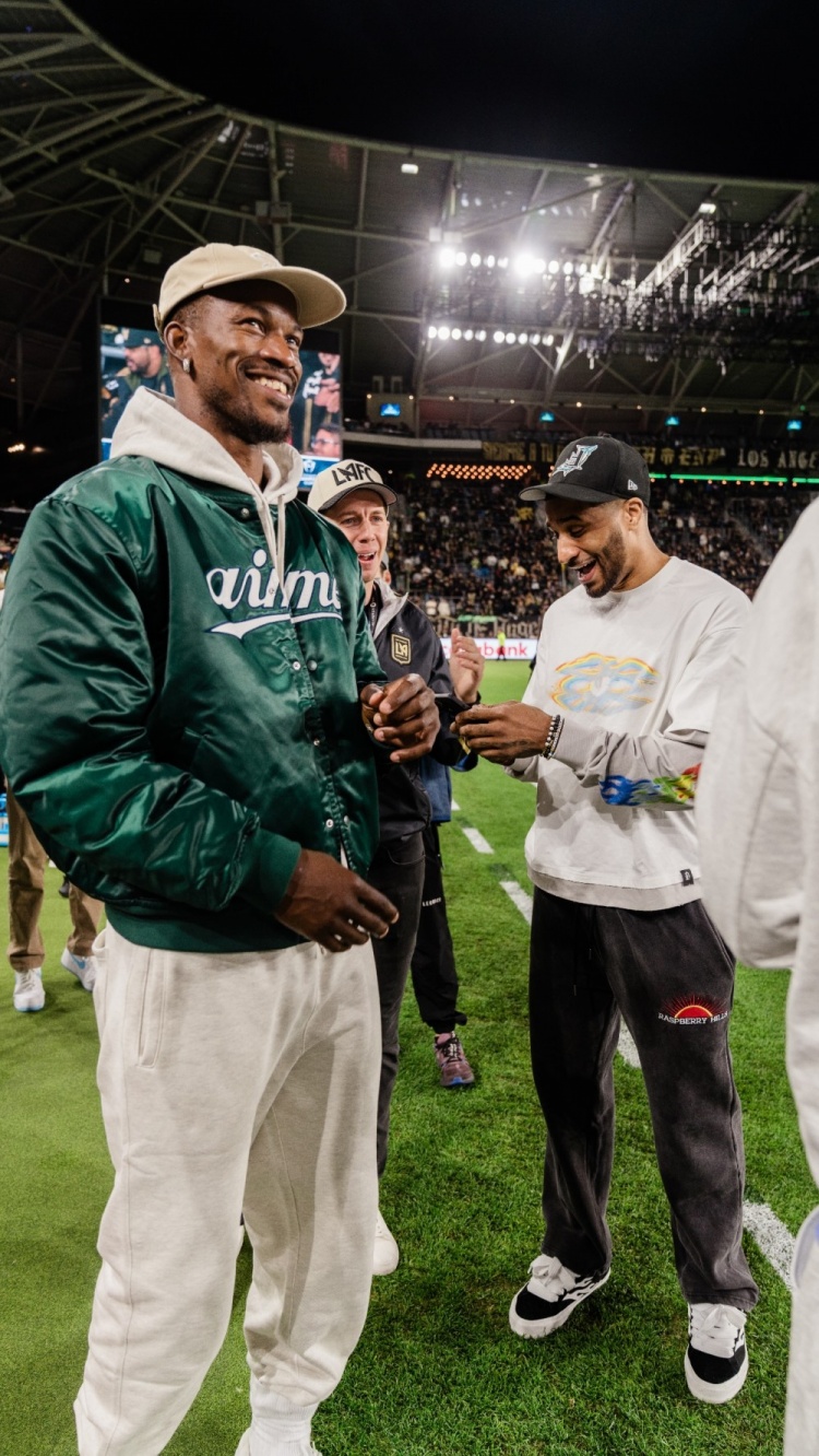 巴特勒回归赛场，高光表现首场状态亮眼，IG观众沸腾！(巴特勒复出砍下28分)